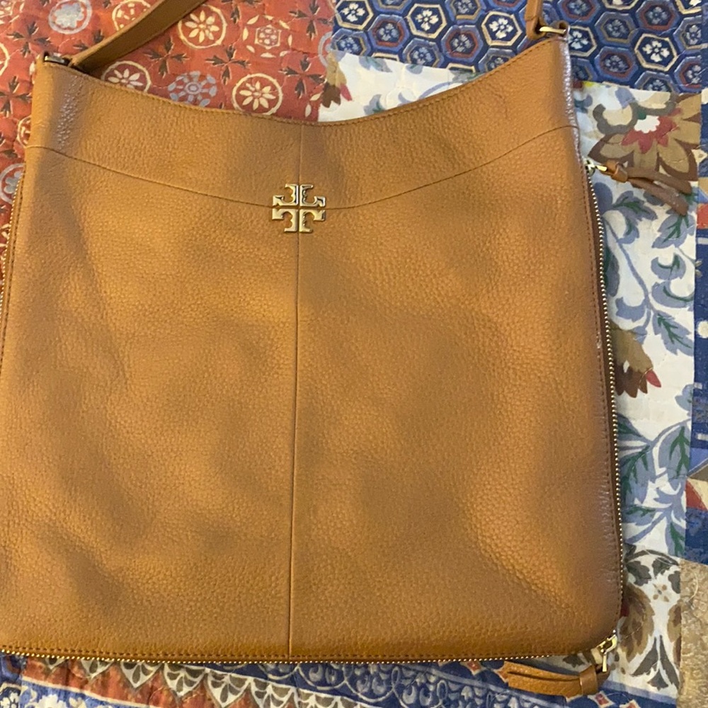 Brand new it looks wrinkled. was in a drawer.